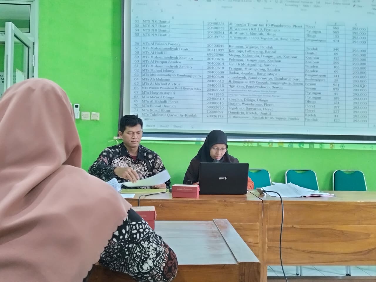 Wujudkan Sinergi Bangun Pendidikan, Penandatanganan NPHD Hibah BOSDA Berjalan Lancar